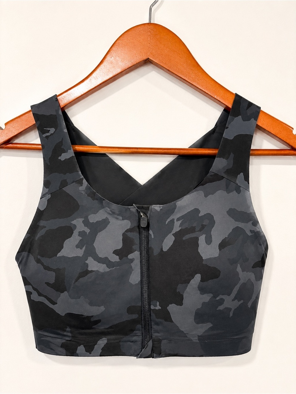 lululemon athletica Enlite Front-Zip Camo Sports Bra - Black & Gray High Impact